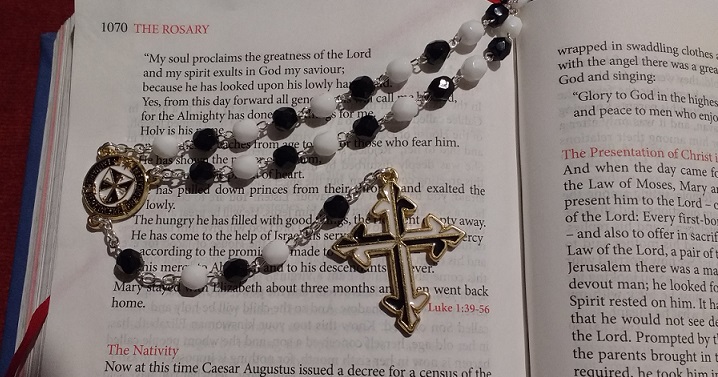 Dominican Living Rosary